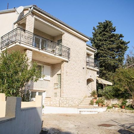 Villa Claudia Beach Apartment Premantura Exterior foto